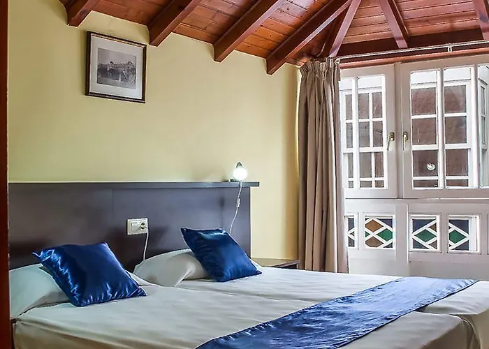 Casa de hóspedes Hotil Coruna Centro 3*